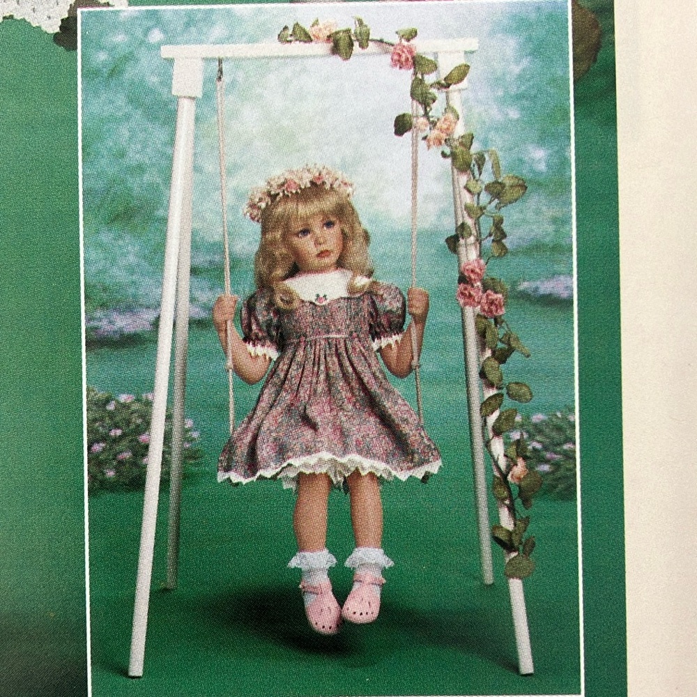 JESSICA FROM THE SWEETHEARTS OF SUMMER COLLECTION 
18” PORCELAIN DOLL